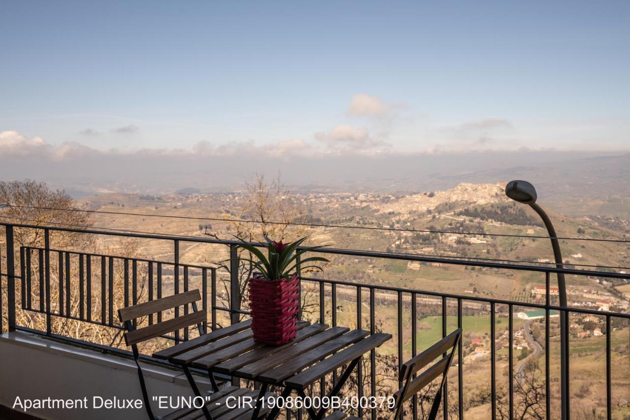 Rocca Di Cerere "Rocca Da Zeru" Apartments Enna Zewnętrze zdjęcie